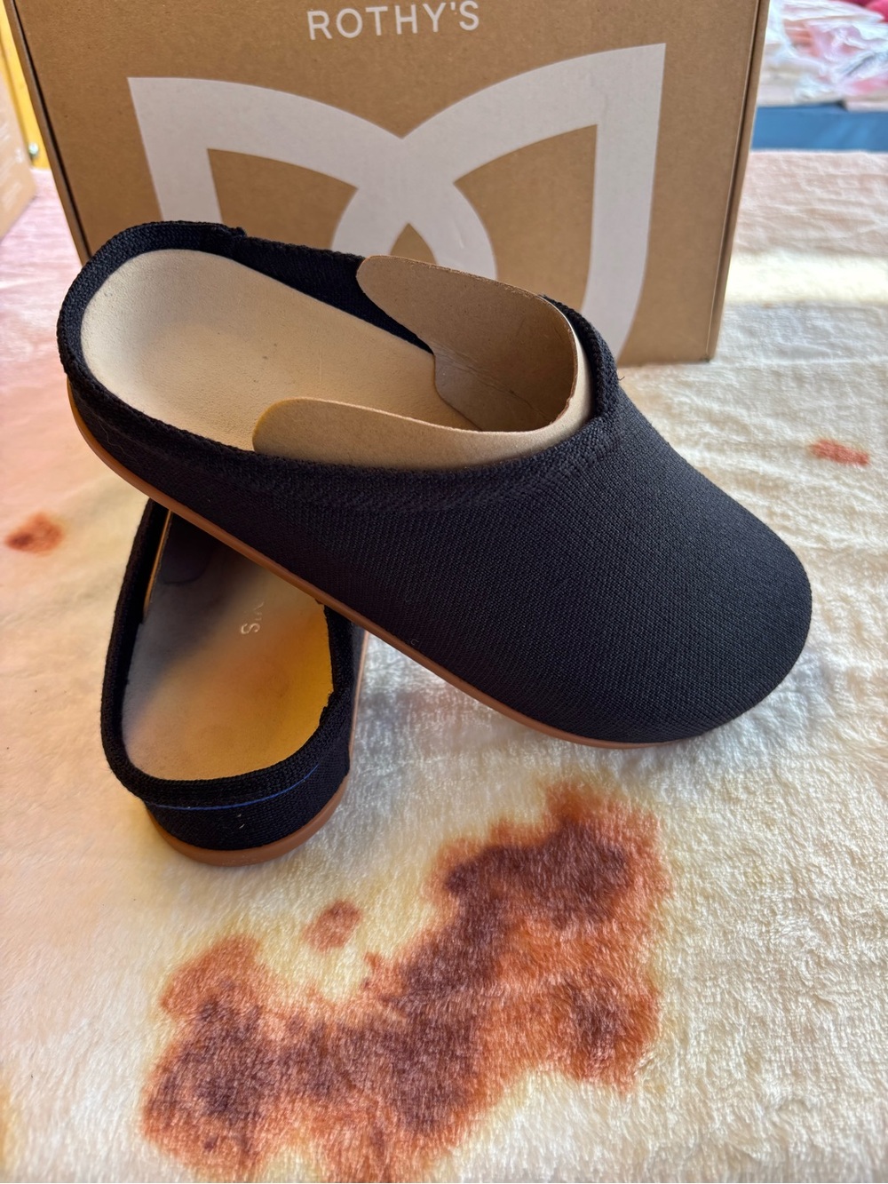Rothy's Black Slip-On Women's Clogs - Picture 4 of 9